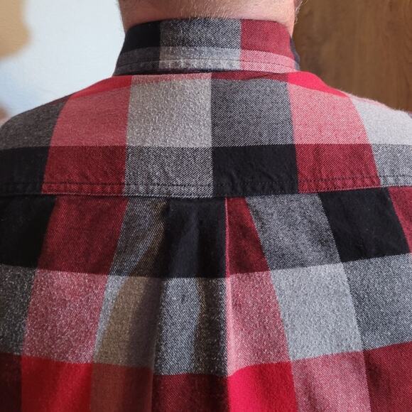 Eddie Bauer Red Plaid Flannel Shirt Men's Tall Large Outdoors Gorpcore Camping - Picture 2 of 10